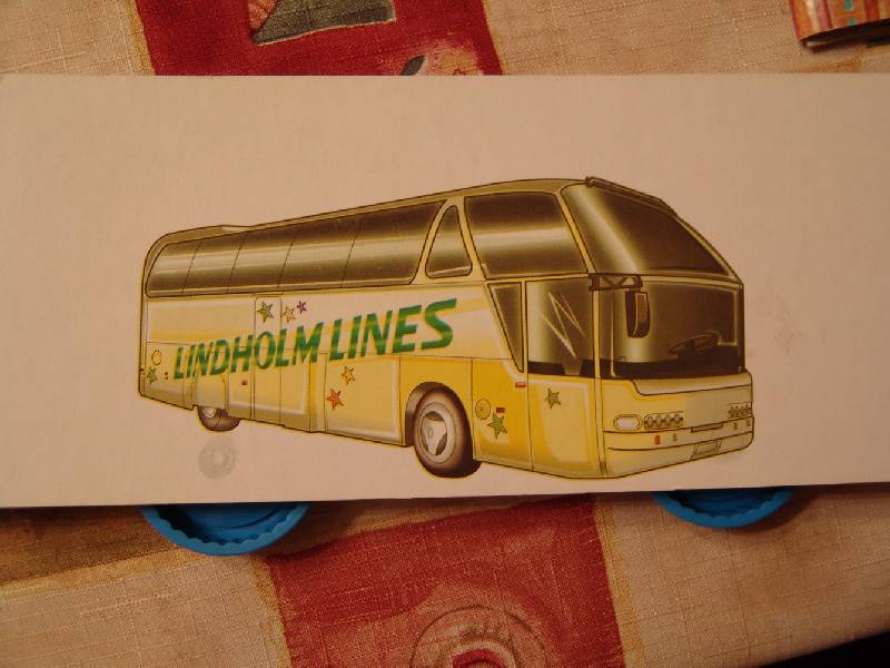 Иллюстрация 2 из 2 для Автобусы | Лабиринт - книги. Источник: Лаванда