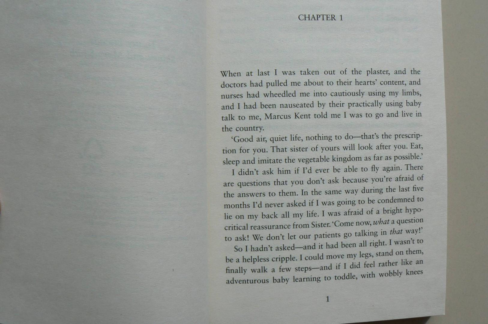 Иллюстрация 3 из 5 для The Moving Finger - Agatha Christie | Лабиринт - книги. Источник: Лидия