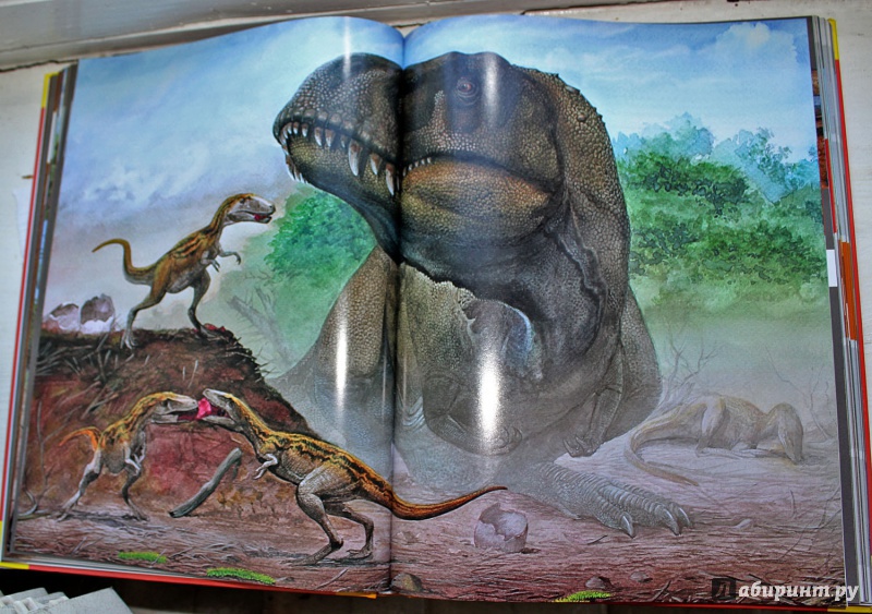 Иллюстрация 4 из 17 для Большой иллюстрированный атлас динозавров - Руслан Габдуллин | Лабиринт - книги. Источник: Sergey Krasovskiy