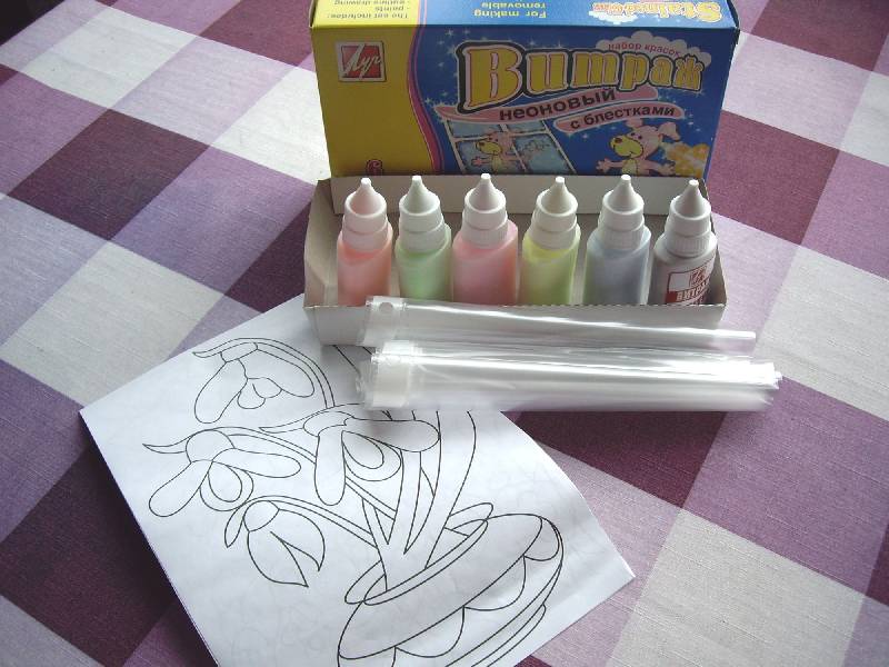 Иллюстрация 4 из 13 для Краски по стеклу с блестками 6 цветов Витраж | Лабиринт - игрушки. Источник: enotniydrug