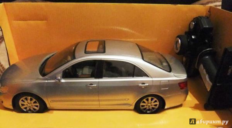 Иллюстрация 3 из 6 для Машина "Toyota Camry" 1:14, радиоуправляемая (35800) | Лабиринт - игрушки. Источник: Шлепанова Татьяна