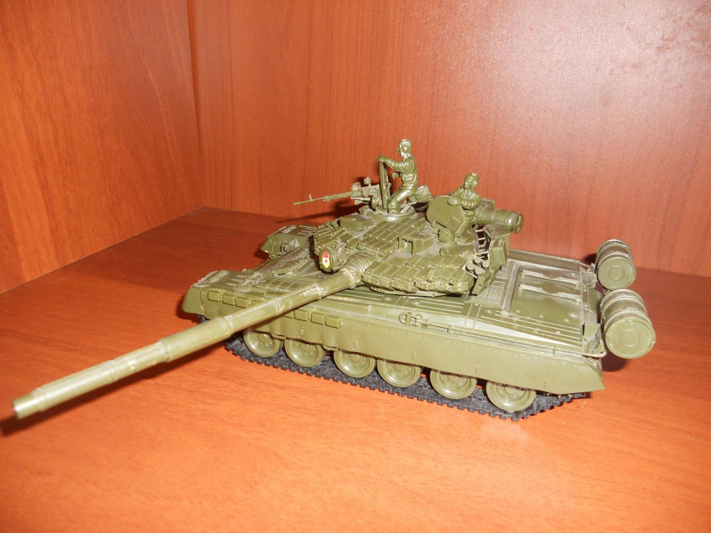 Иллюстрация 22 из 28 для Российский основной боевой танк 3592 Т-80БВ | Лабиринт - игрушки. Источник: Смирнов  Юрий Николаевич
