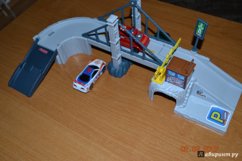 Иллюстрация 6 из 10 для Набор транспортный "MEGAPOLIS Turbo" мост с машинкой (51302) | Лабиринт - игрушки. Источник: Белоус Марина