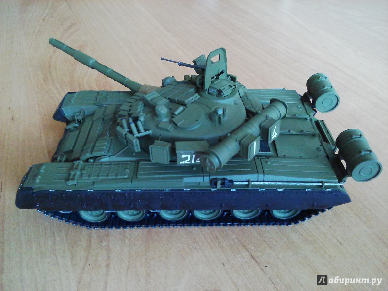 Иллюстрация 14 из 28 для Российский основной боевой танк 3592 Т-80БВ | Лабиринт - игрушки. Источник: Плешкова  Екатерина Евгеньевна