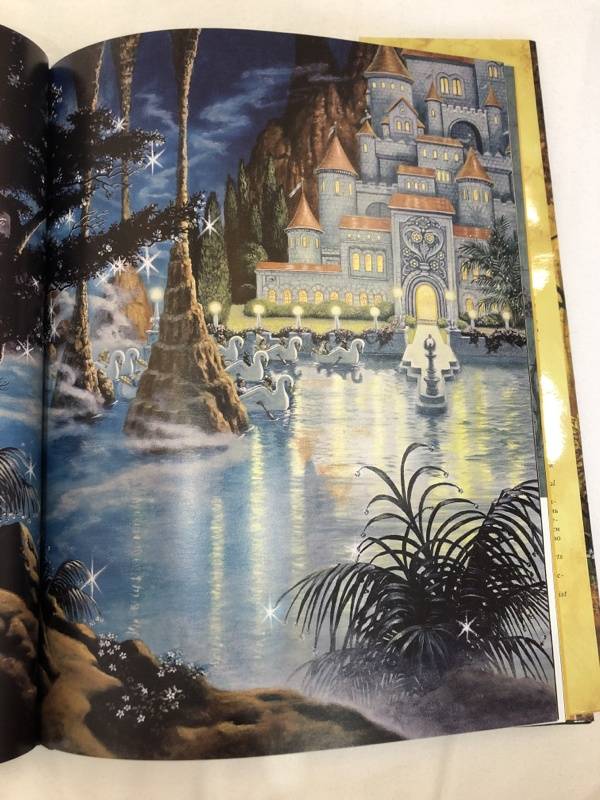 Иллюстрация 40 из 79 для Двенадцать танцующих принцесс - Гримм Якоб и Вильгельм | Лабиринт - книги. Источник: Лимонова  Вероника