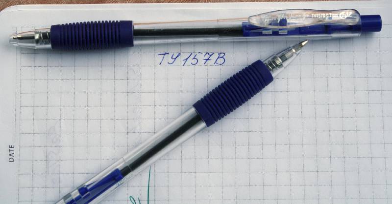 Иллюстрация 2 из 2 для Ручка автоматическая  с резиновой вставкой синяя Tianjiao (TY-157B,D) | Лабиринт - канцтовы. Источник: aloevera