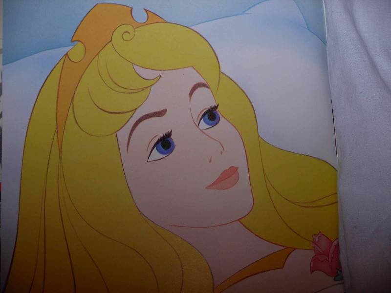 Иллюстрация 1 из 9 для Спящая красавица. Золотая Классика Уолта Диснея | Лабиринт - книги. Источник: ---Ирина----