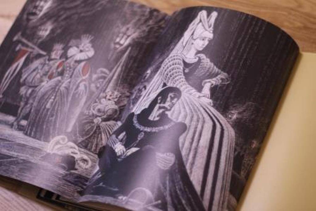 Иллюстрация 91 из 110 для Гамлет, принц датский. Сонеты. Ромео и Джульетта - Уильям Шекспир | Лабиринт - книги. Источник: Янчик