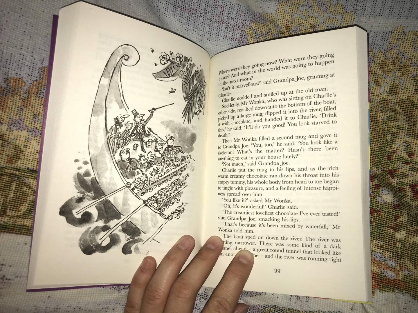 Иллюстрация 33 из 34 для Charlie and the Chocolate Factory - Roald Dahl | Лабиринт - книги. Источник: Балинер  Вера