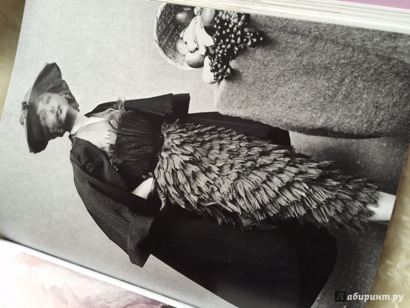 Иллюстрация 21 из 25 для 100 лет моды - Келли Блэкмен | Лабиринт - книги. Источник: Лабиринт