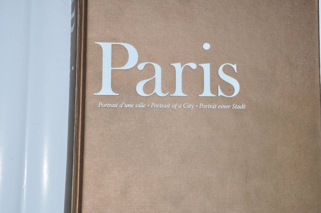 Иллюстрация 2 из 17 для Paris - Portrait of a City | Лабиринт - книги. Источник: jonstewart