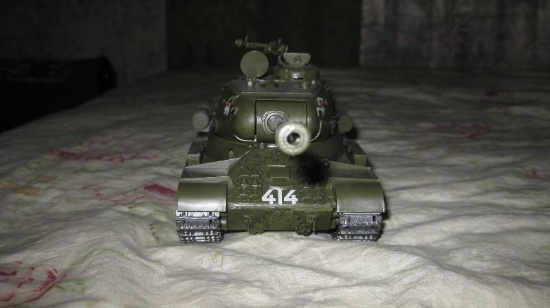 Иллюстрация 15 из 16 для Советский тяжелый танк ИС-2 (3524) | Лабиринт - игрушки. Источник: Лунис  Татьяна
