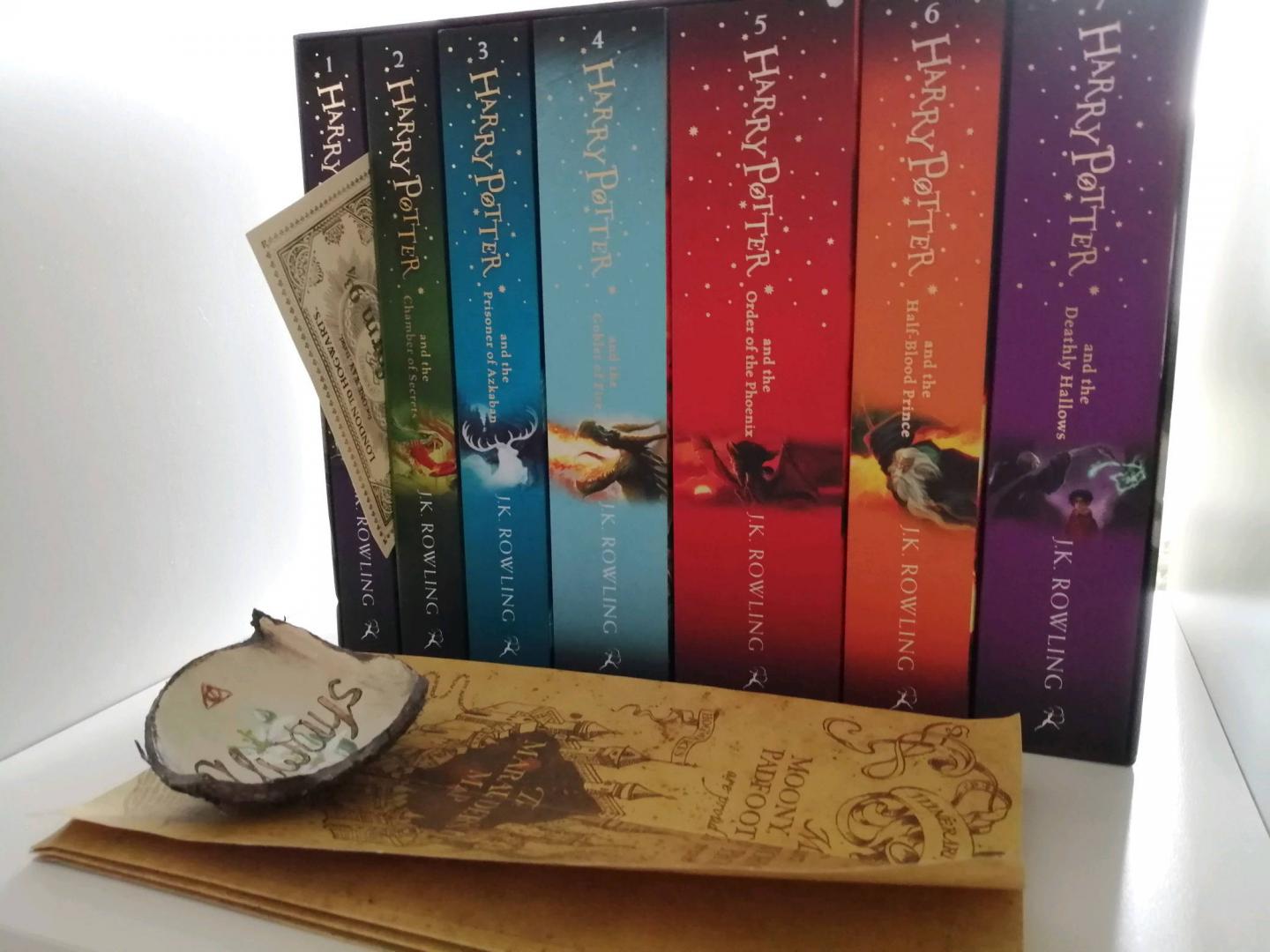 Иллюстрация 34 из 34 для Harry Potter Boxed Set. Complete Collection - Joanne Rowling | Лабиринт - книги. Источник: Лабиринт
