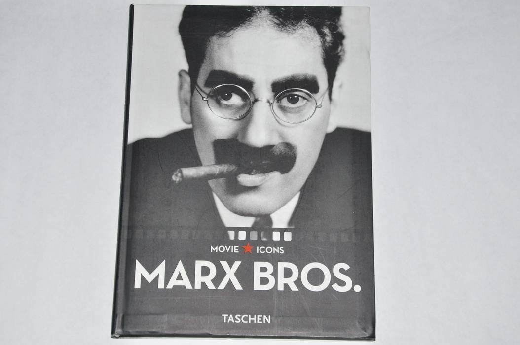 Иллюстрация 2 из 10 для Marx Bros. - Douglas Keesey | Лабиринт - книги. Источник: jonstewart
