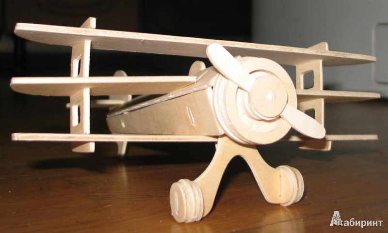Иллюстрация 8 из 14 для Сборная модель "Истребитель-триплан" | Лабиринт - игрушки. Источник: СветланаС