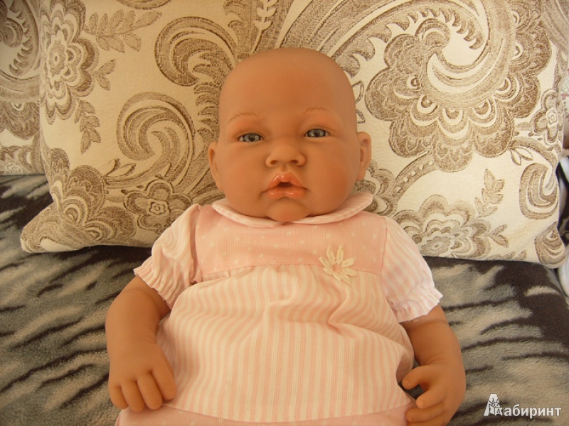 Иллюстрация 3 из 6 для Кукла-младенец "Эрика" в розовом, озвученная, 40 см (3041P) | Лабиринт - игрушки. Источник: i-kucher