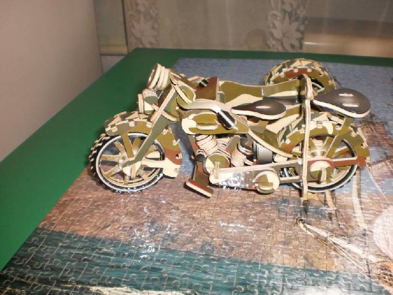 Иллюстрация 3 из 4 для Мотоцикл с коляской: Сборная модель | Лабиринт - игрушки. Источник: Косенко  Евгений Евгеньевич