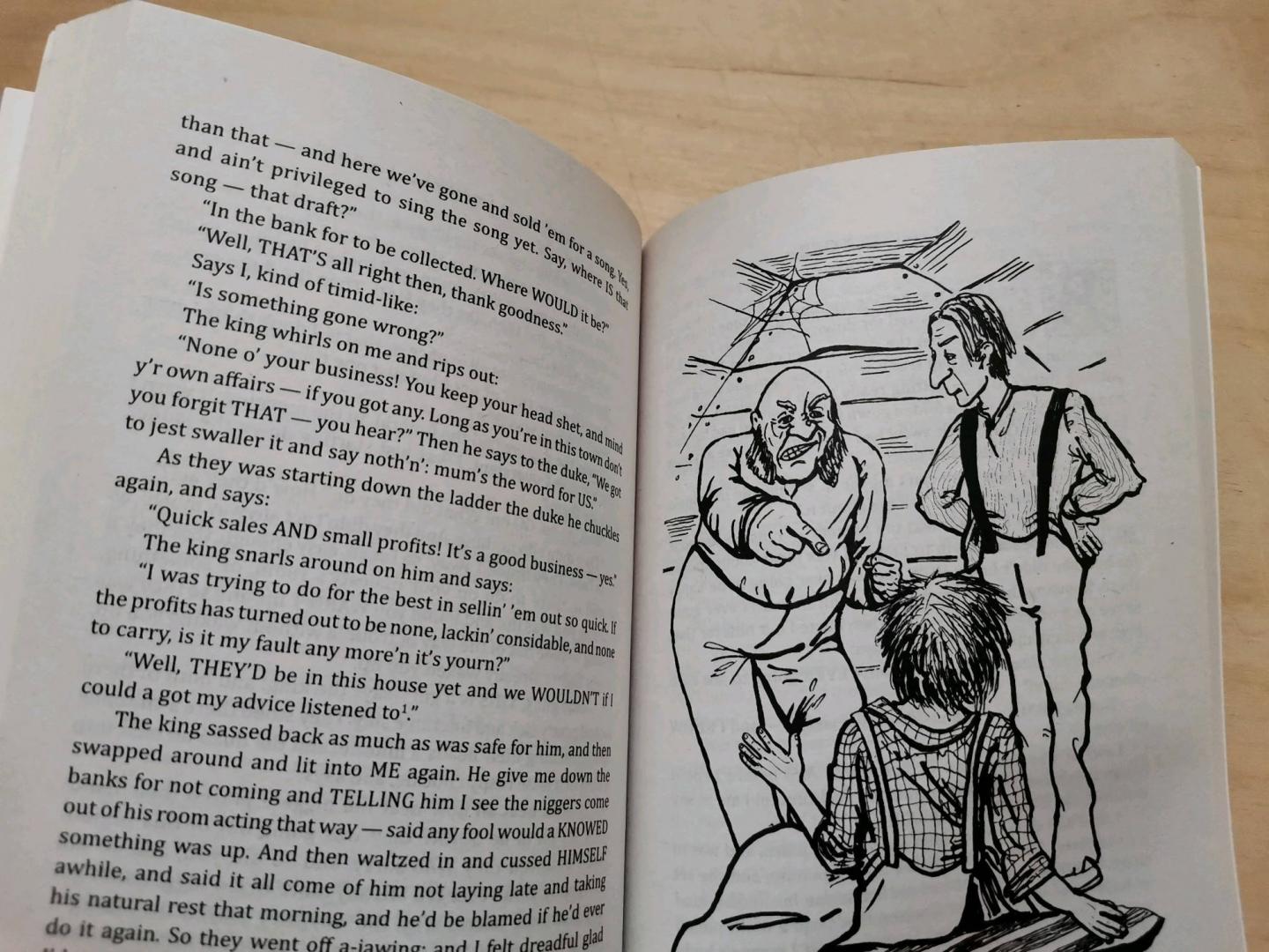 Иллюстрация 14 из 17 для The Adventures Of Huckleberry Finn - Марк Твен | Лабиринт - книги. Источник: Лабиринт