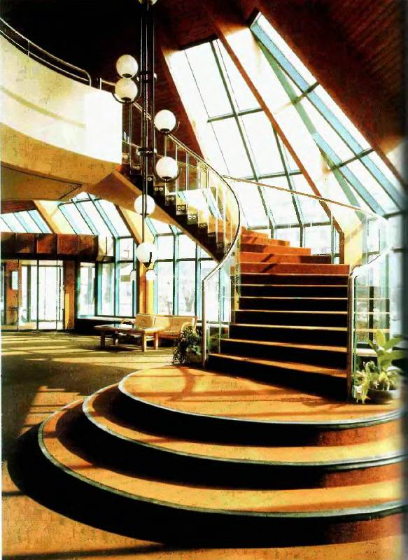 Иллюстрация 20 из 22 для Лестницы: дизайн и технология - Йожеф Косо | Лабиринт - книги. Источник: Спанч Боб