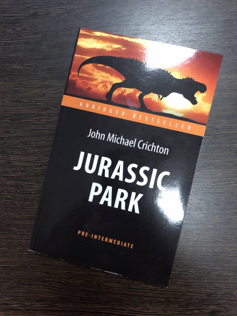 Иллюстрация 13 из 18 для Jurassic Park - Michael Crichton | Лабиринт - книги. Источник: vadim.milevskiy