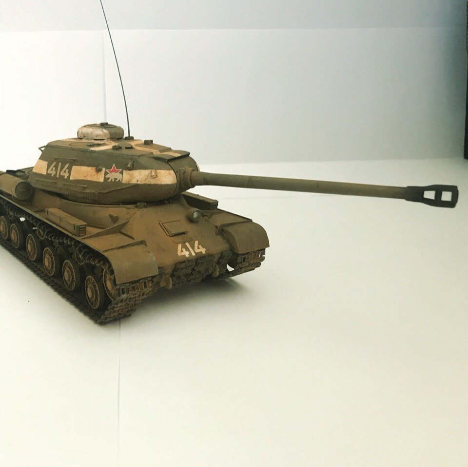 Иллюстрация 12 из 16 для Советский тяжелый танк ИС-2 (3524) | Лабиринт - игрушки. Источник: Лабиринт