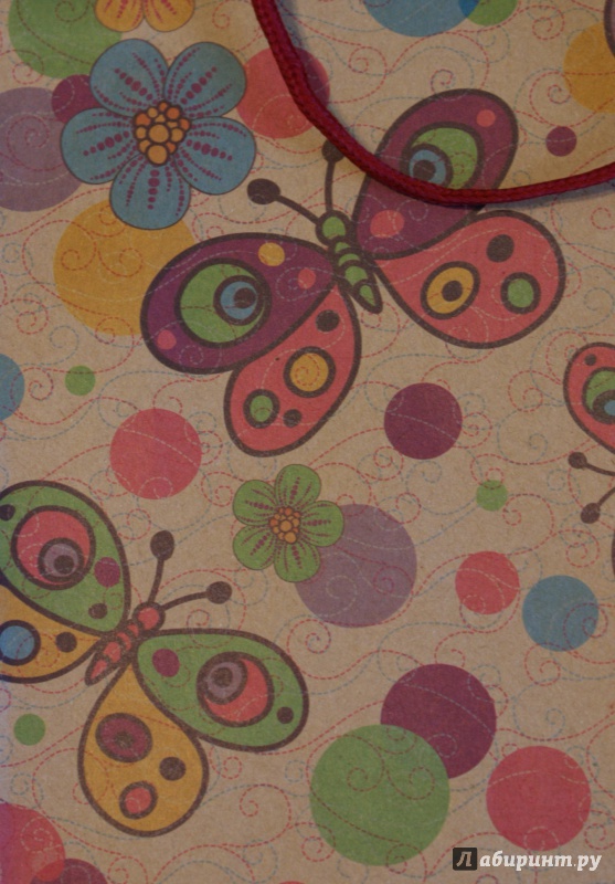 Иллюстрация 3 из 6 для Пакет бумажный "Бабочки большой" (24х33х8 см) (38858) | Лабиринт - сувениры. Источник: ShipоvniK