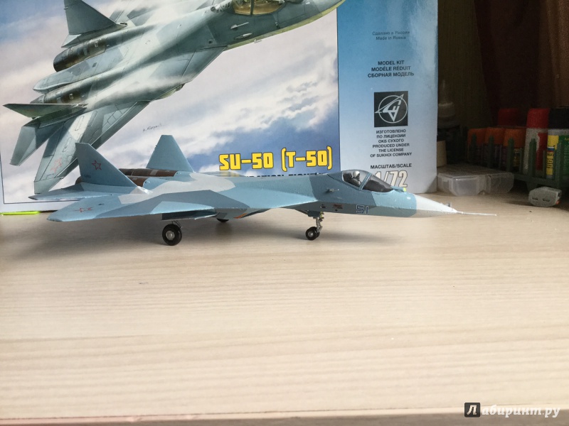 Иллюстрация 10 из 12 для Самолет пятого поколения Су-50 (Т-50) (7275) | Лабиринт - игрушки. Источник: Пузанова  Юлия