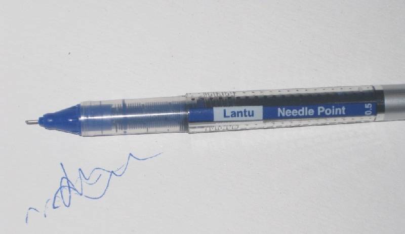 Иллюстрация 4 из 6 для Ручка роллер Lantu (синяя) | Лабиринт - канцтовы. Источник: Марийка