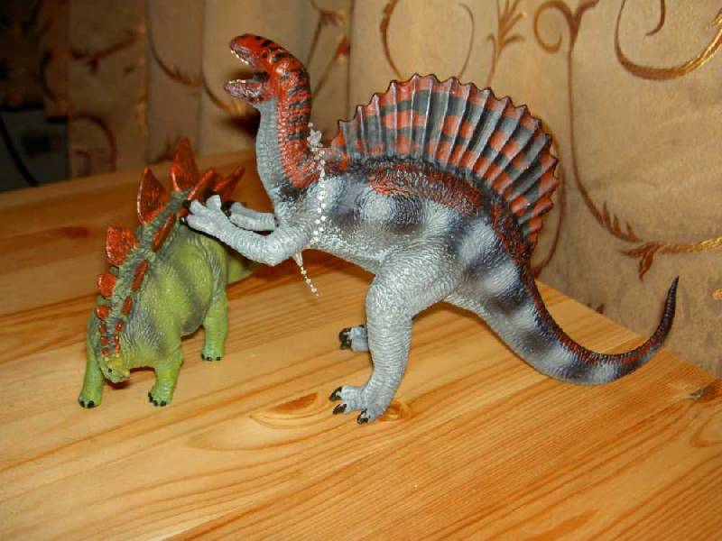 Иллюстрация 4 из 12 для Стегозавр (411901) | Лабиринт - игрушки. Источник: hellgirl
