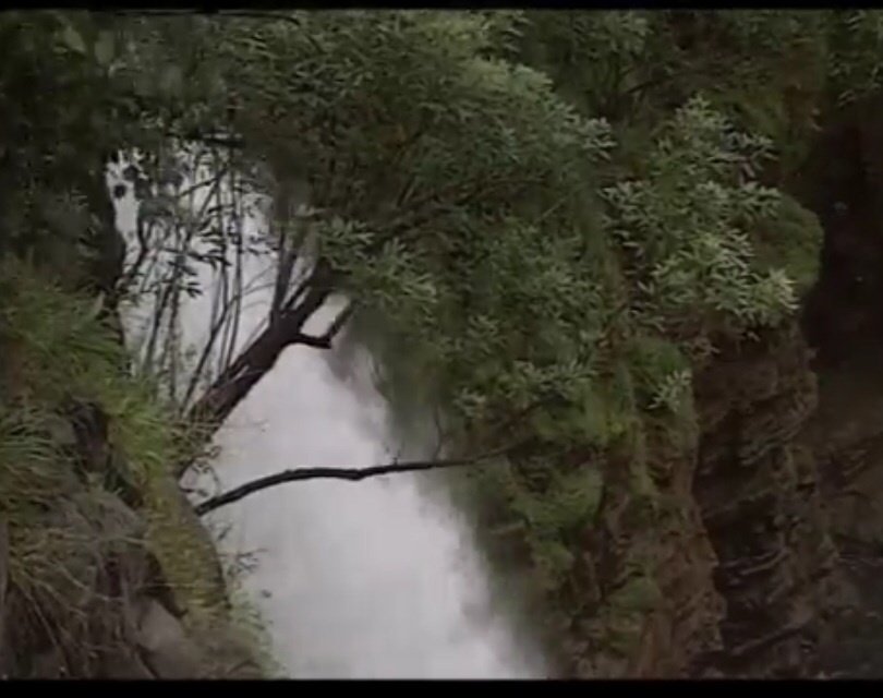 Иллюстрация 9 из 15 для DVD Великие водопады | Лабиринт - . Источник: zh123