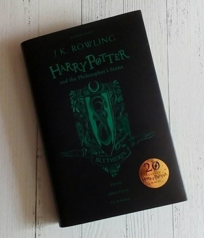 Иллюстрация 7 из 27 для Harry Potter and the Philosopher's Stone. Slytherin Edition - Joanne Rowling | Лабиринт - книги. Источник: Климова Светлана