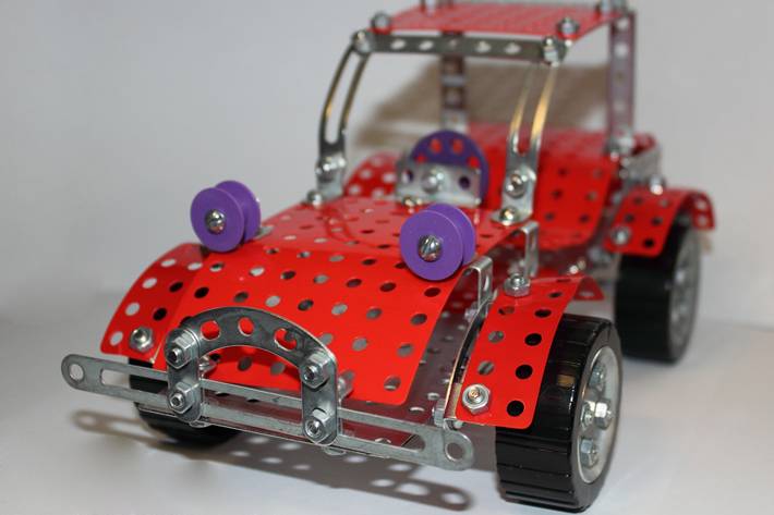 Иллюстрация 7 из 10 для Конструктор металлический "Ретро автомобили" (300 элементов) (00950) | Лабиринт - игрушки. Источник: Rin@