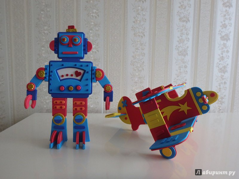 Иллюстрация 23 из 26 для Аппликация-конструктор 3D "Ретро-робот", 121 деталь (97007) | Лабиринт - игрушки. Источник: R.O.S.S.