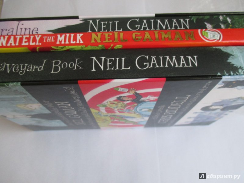 Иллюстрация 26 из 55 для Neil Gaiman & Chris Riddell 3-book Box Set - Neil Gaiman | Лабиринт - книги. Источник: Соня-А