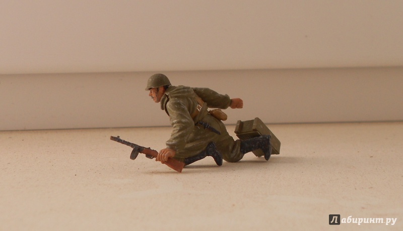 Иллюстрация 9 из 15 для Сборная модель "Советская штурмовая группа 1943-1945" (3509) | Лабиринт - игрушки. Источник: Лабиринт