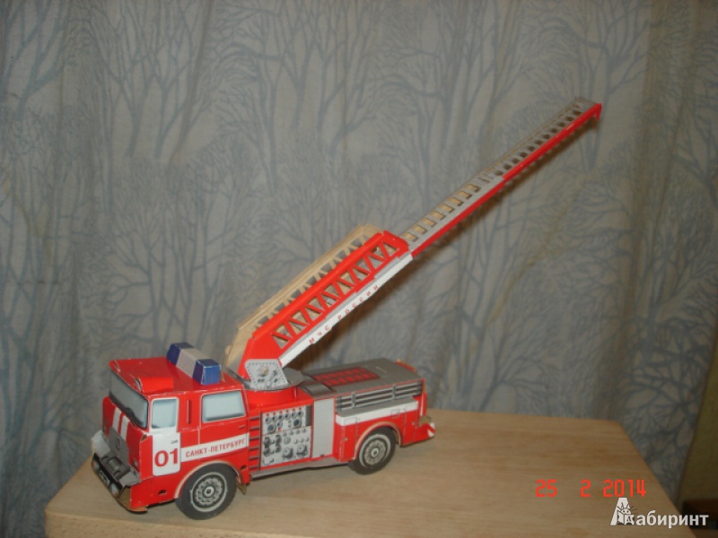 Иллюстрация 1 из 3 для 069 Пожарная машина | Лабиринт - книги. Источник: WarkentinTasya