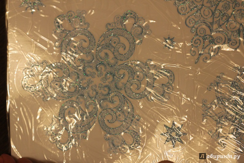 Иллюстрация 8 из 10 для Новогоднее оконное украшение "Снежинки" (31243) | Лабиринт - сувениры. Источник: helenaj