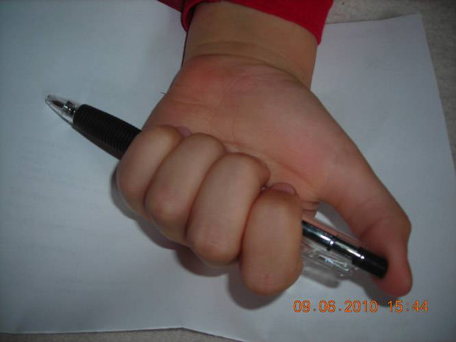 Иллюстрация 2 из 3 для Ручка автоматическая с резиновой вставкой Tianjiao (TY-157D) | Лабиринт - канцтовы. Источник: Плахова  Татьяна