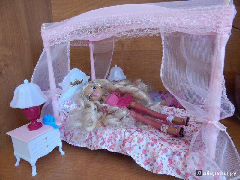Иллюстрация 17 из 21 для Набор мебели для кукол - спальня для принцессы (Т52120) | Лабиринт - игрушки. Источник: Мелкова  Оксана