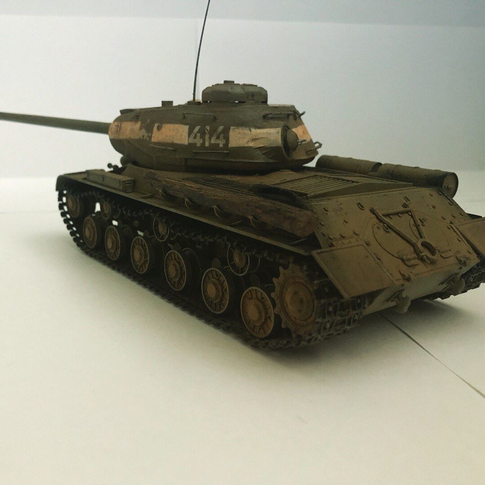 Иллюстрация 13 из 16 для Советский тяжелый танк ИС-2 (3524) | Лабиринт - игрушки. Источник: Лабиринт