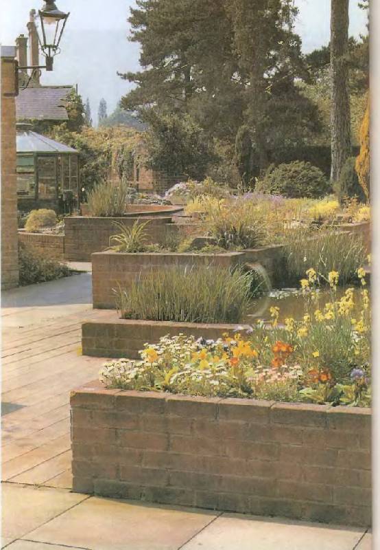 Иллюстрация 27 из 50 для Все о планировке сада - Тим Ньюбери | Лабиринт - книги. Источник: Юта