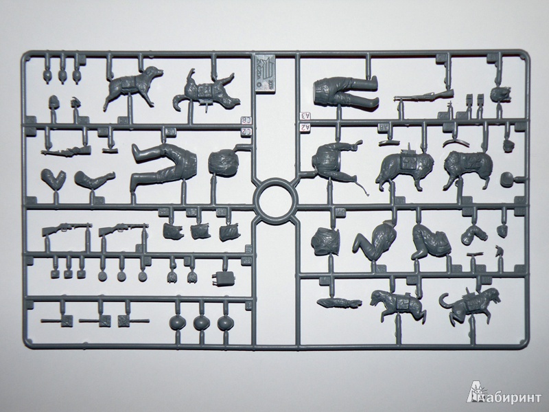 Иллюстрация 2 из 3 для Сборная модель "Истребители танков с собаками" (3611) | Лабиринт - игрушки. Источник: Деменков  Евгений