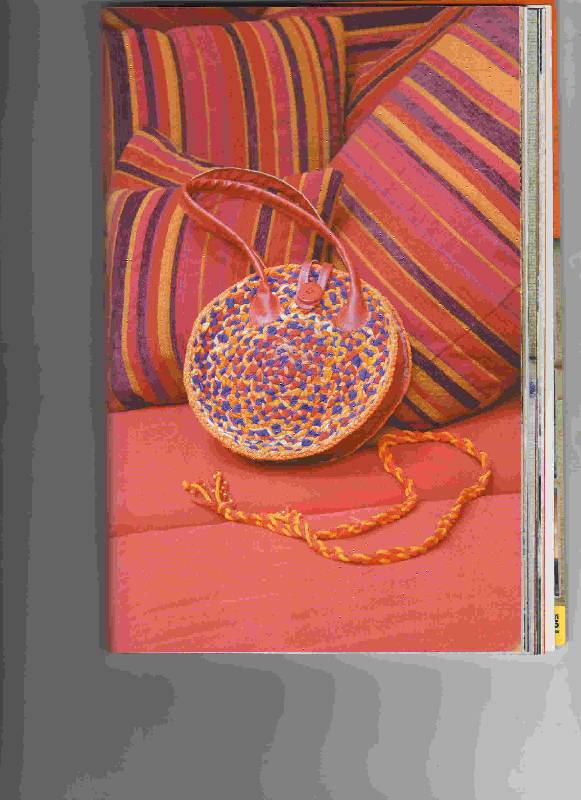 Иллюстрация 15 из 30 для Модные сумочки: Шаг за шагом - Наниашвили, Соцкова | Лабиринт - книги. Источник: Урядова  Анна Владимировна