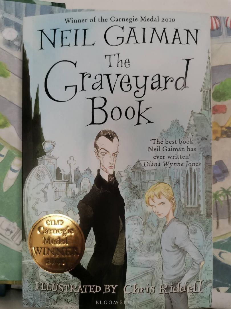 Иллюстрация 44 из 48 для The Graveyard Book - Neil Gaiman | Лабиринт - книги. Источник: Юлия