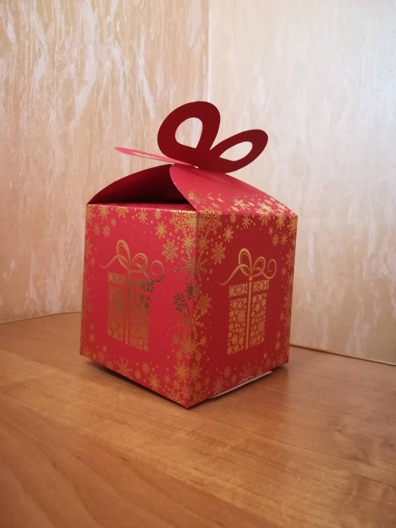 Иллюстрация 18 из 20 для Коробка подарочная "Подарок" (11,5x11,5х11,5 см) (45851) | Лабиринт - сувениры. Источник: marerusa