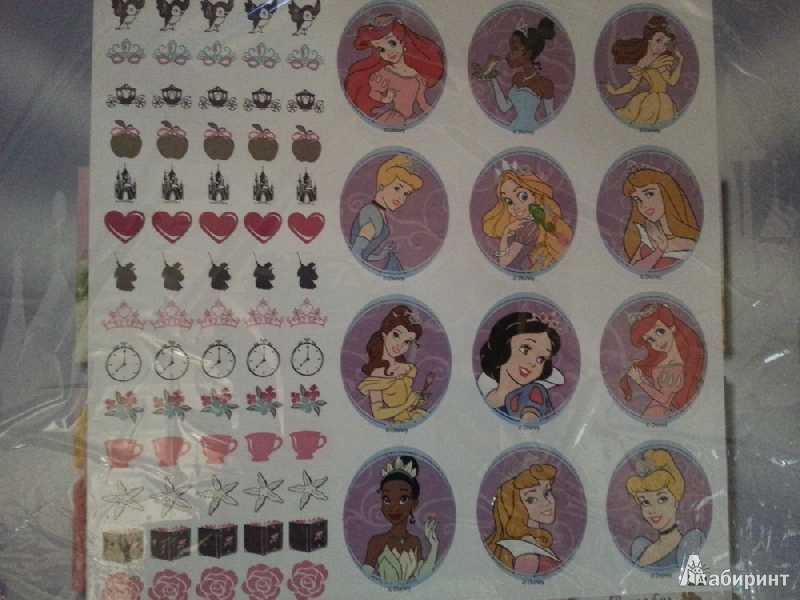 Иллюстрация 6 из 8 для Календарь 2013 "Принцессы" с наклейками | Лабиринт - сувениры. Источник: urri23