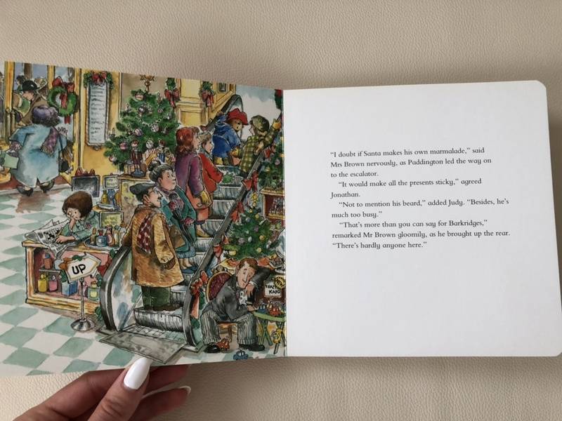Иллюстрация 8 из 15 для Paddington and the Christmas Surprise - Michael Bond | Лабиринт - книги. Источник: Вишневская  Юлия