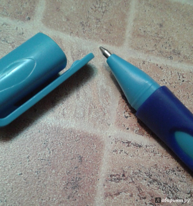 Иллюстрация 5 из 7 для Ручка шариковая для левшей (0,7 мм, синяя) (026126-02) | Лабиринт - канцтовы. Источник: Написатель